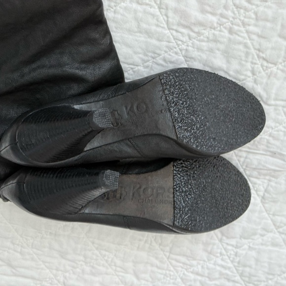 Authentic MICHAEL KORS FLEUR Black Leather Designer Convertible Tall - Picture 6 of 13